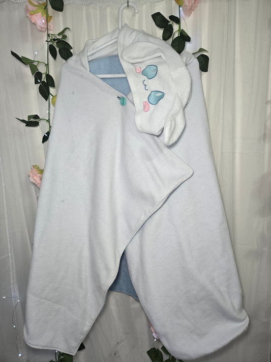 Cinnamon Roll Cloak