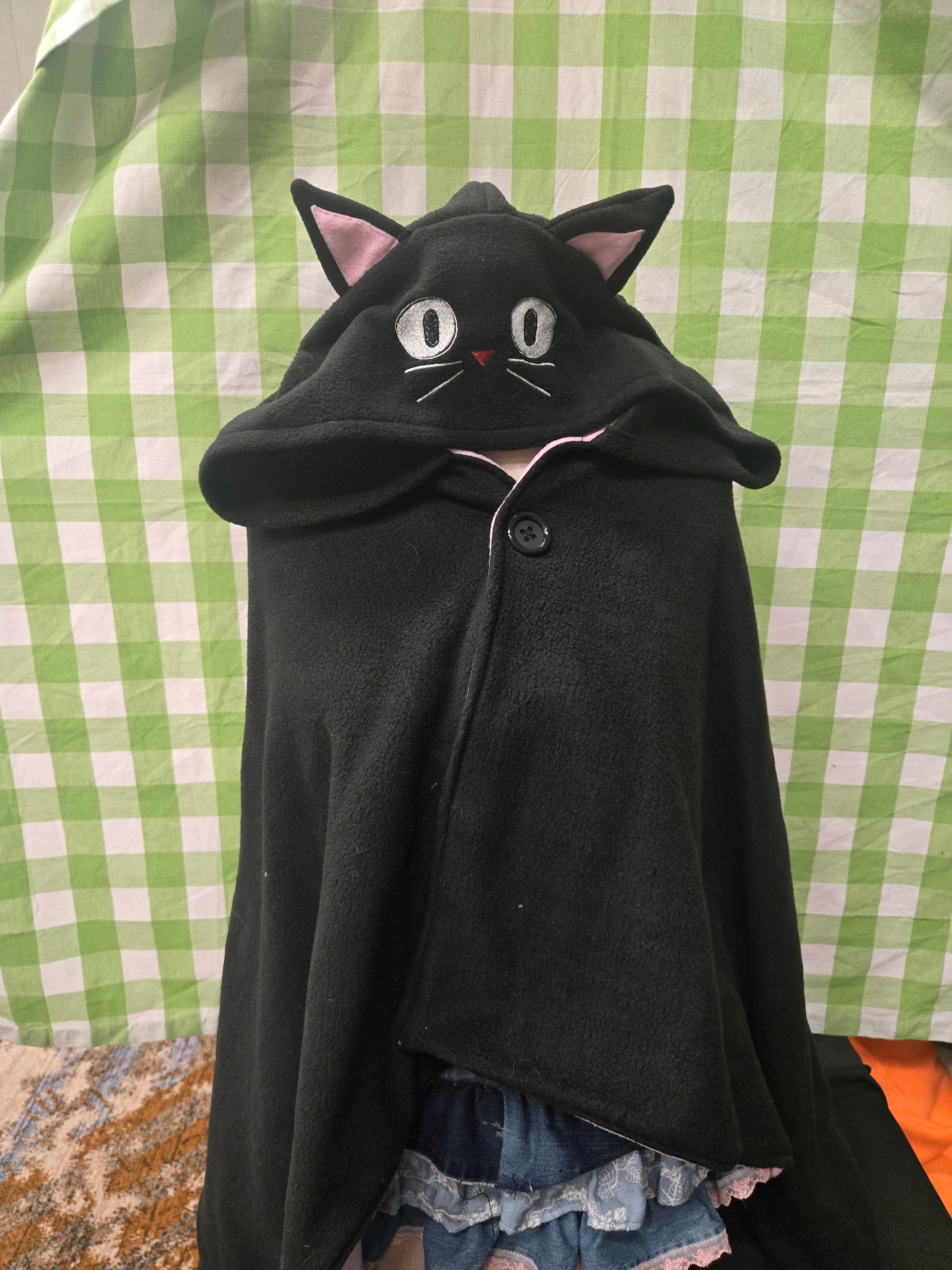 Black Cat Cloak – Nina's Froggin Cloaks