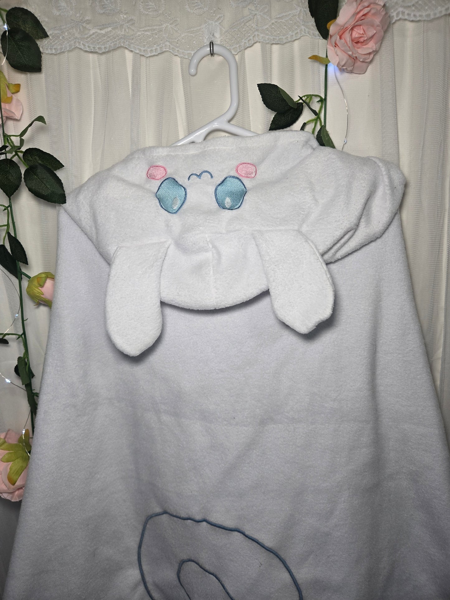 Cinnamon Roll Cloak