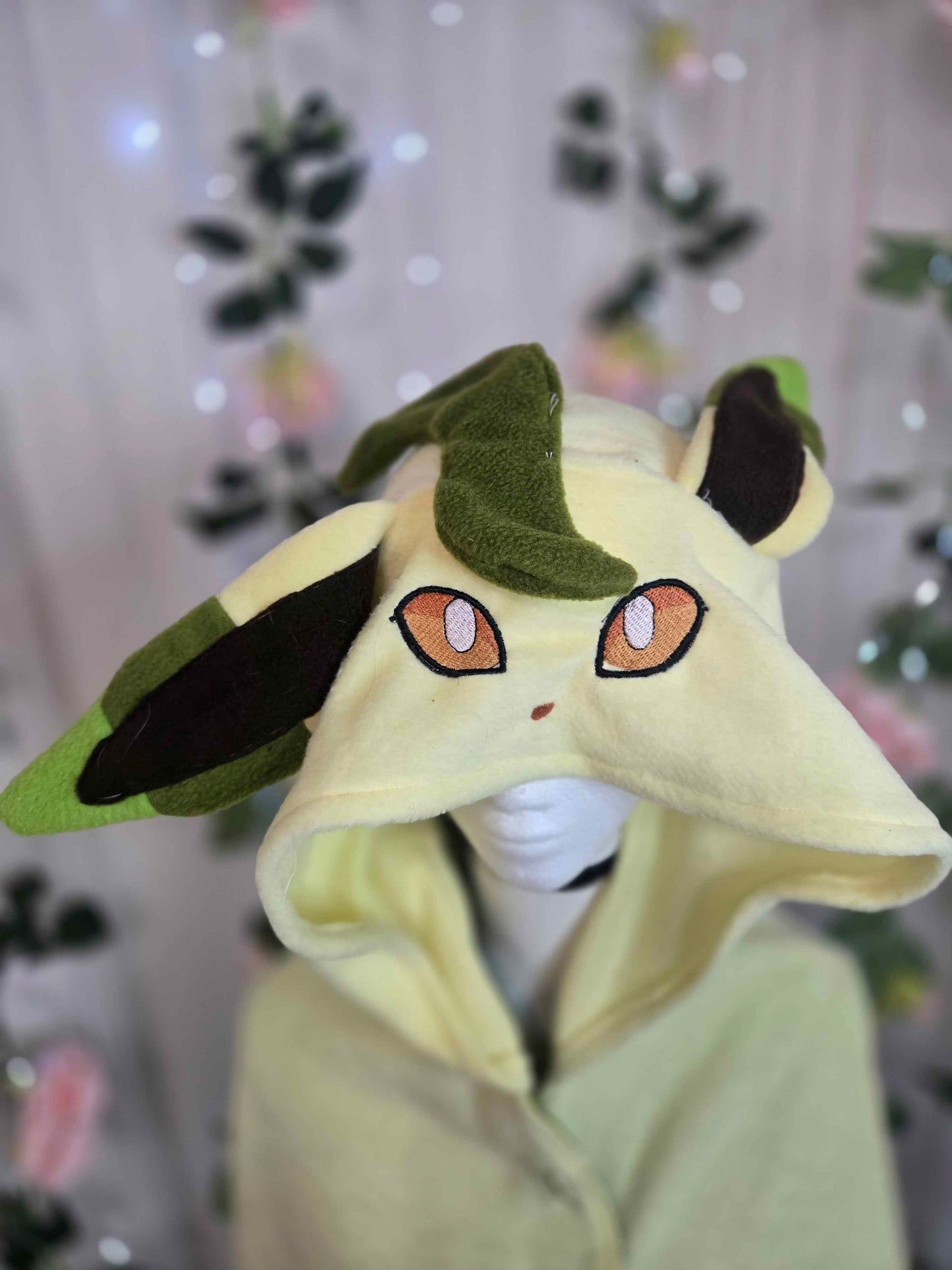 Leaf Fox Fleece Cloak