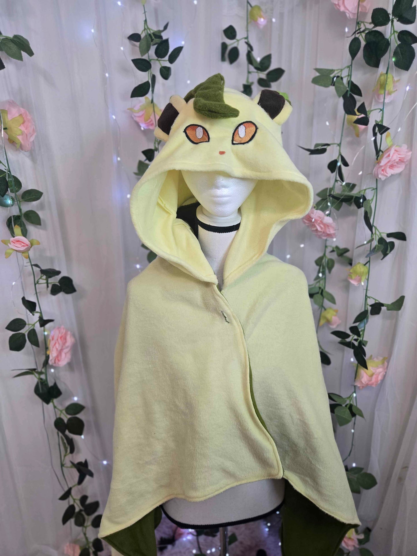 Leaf Fox Fleece Cloak